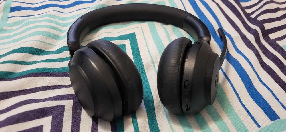 Jabra Evolve2 65 Stereo 150 lei fara accesori