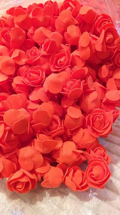 Capete de trandafir din spuma