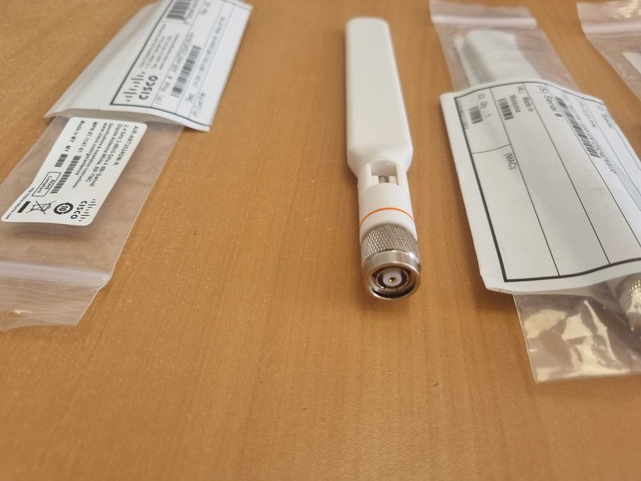 Антена Cisco AIR-ANT2524DW-R=, комплект 4 бр.