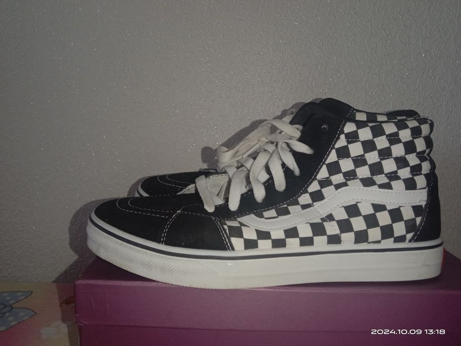 продам обувь бу не дорого.