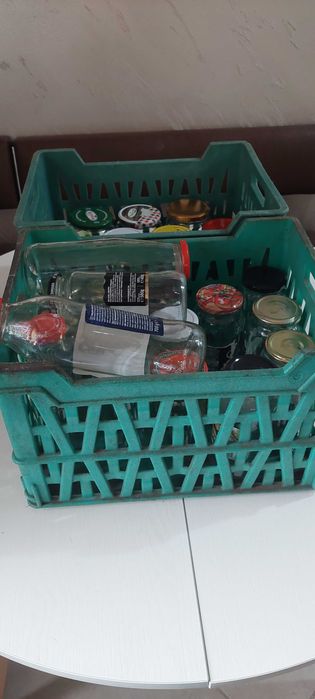 Буркани и бутилки