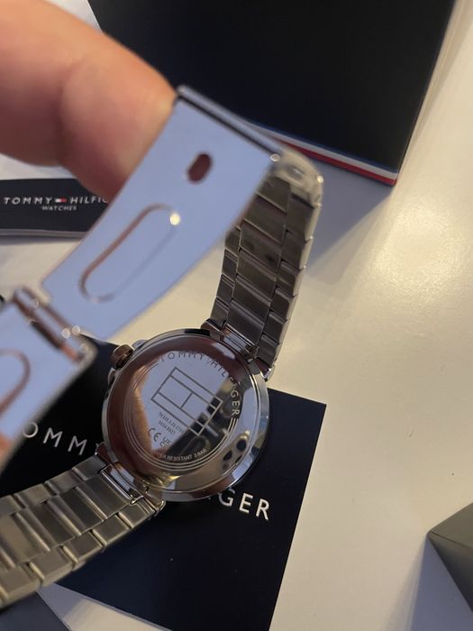 Дамски часовник Tommy Hilfiger