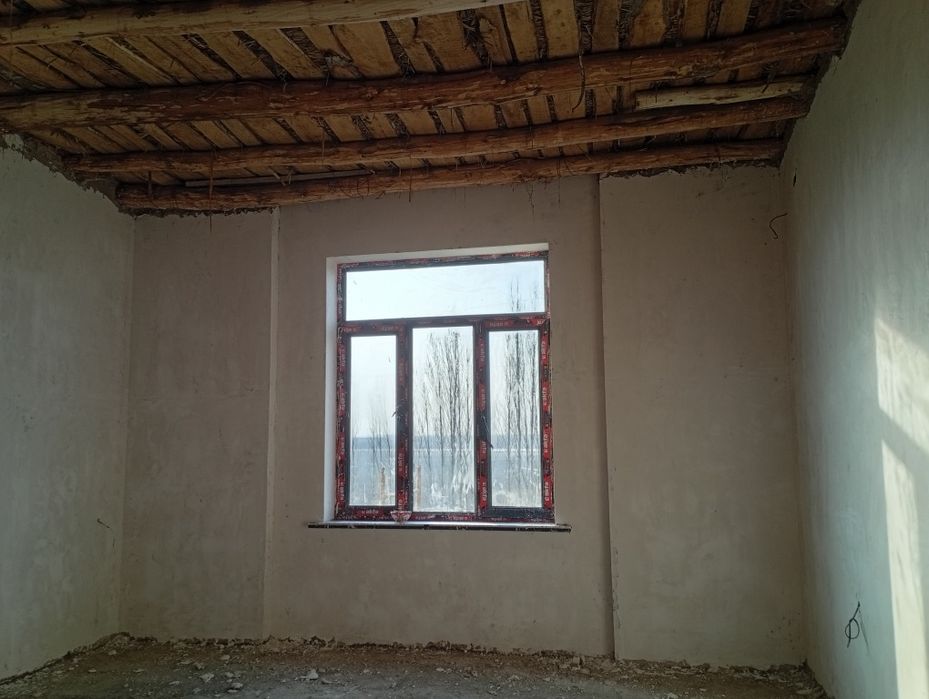 Albastir va Gips suvoq qilamiz tarkibida Toʻproq,qum, Albastir.qoshila