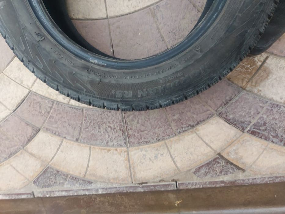 Продам покрышку б/у