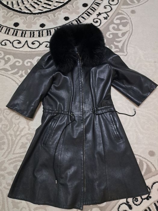Кожаный пальто с мехом