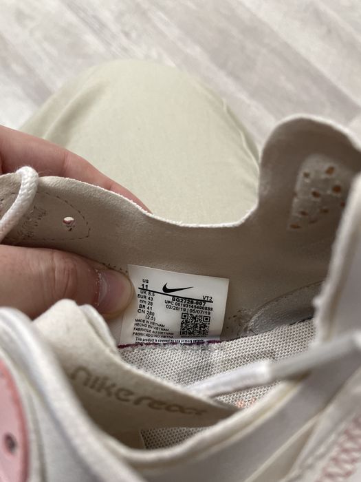 Продам кроссовки мужские Nike React оригинал