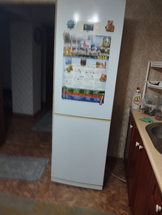 Холодильник  LG 40 тыс торг есть