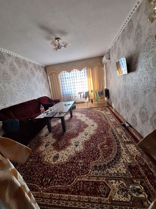 Новастройкада квартира сотилади хамма жихозлари билан