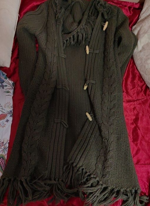 Плетена Жилетка  Със Качулка