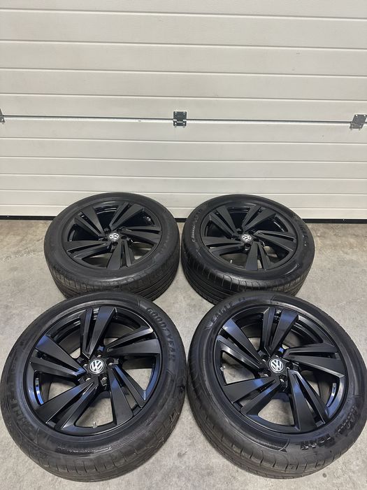 Jante NOI 20 ORIGINALE VW Touareg III Vara 285/45/20 CR R-Line Nevada