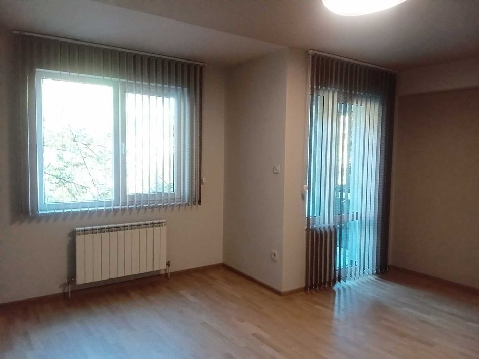 Етаж ВМИ  - Център 270 кв.м с възможност за Гараж