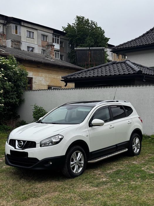 Nissan Qashqai+2