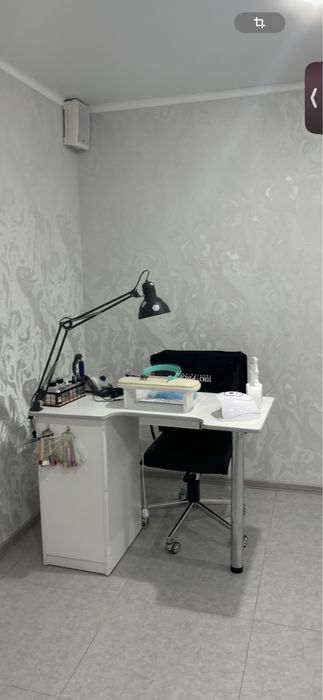 Продам маникюрный стол