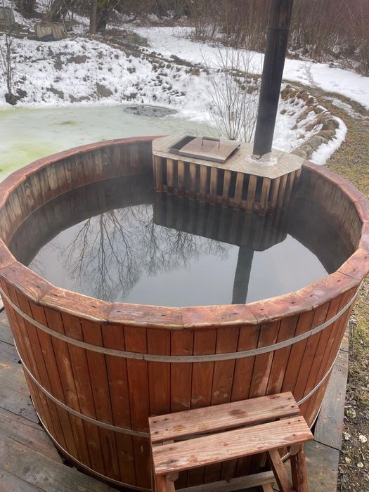 Ciubar din lemn de brad