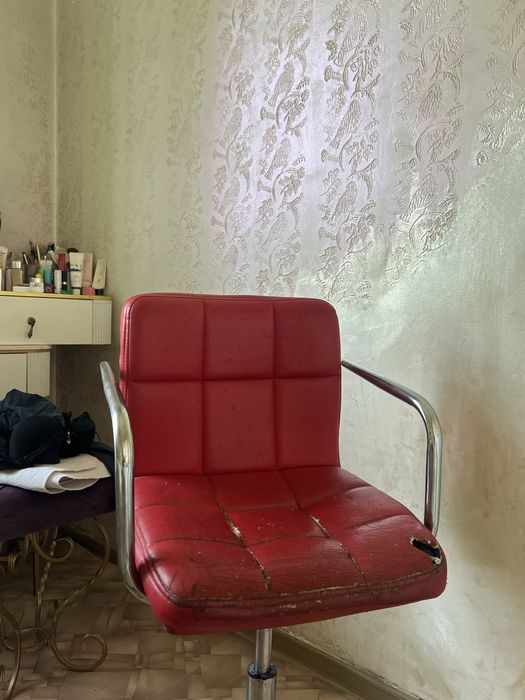 Офисное кресло