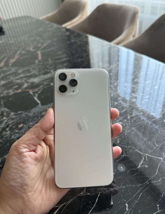 Продам Iphone 11 Pro Max 64gb