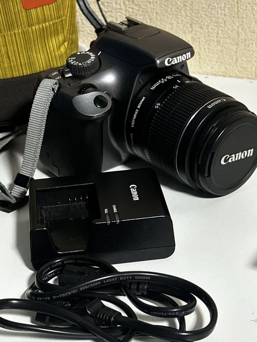 Продам Canon EOS 1100D