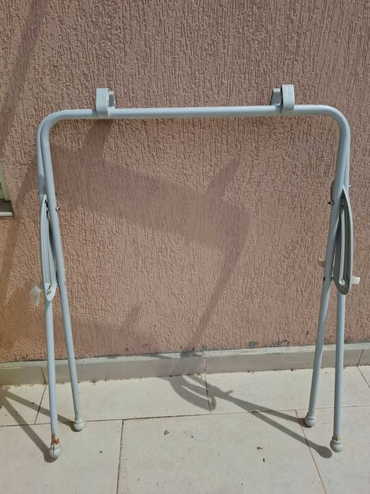 Подарявам бебешка вана за къпане