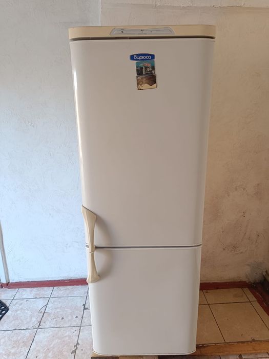 Продаю холодильник бирюса