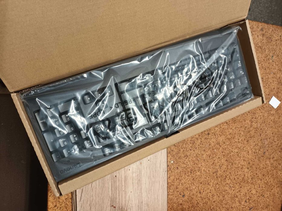 Продавам чисто нови комплекти на LENOVO PRO 2