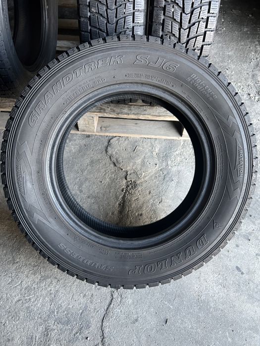 4 anvelope de iarna 215/65/16 Dunlop!