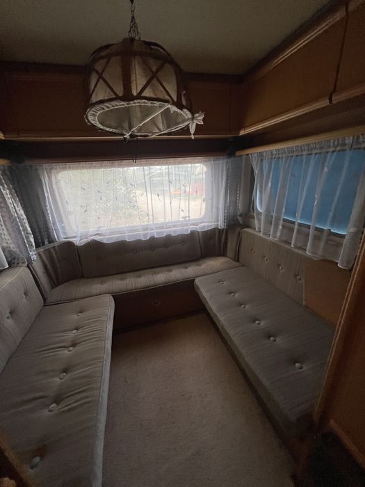 Rulota Eriba Nova 460 4 persoane cu incalzire frigider etc