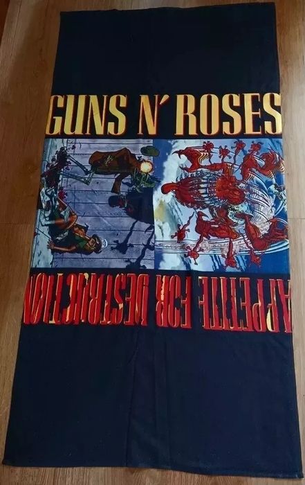 Нови метал и рок кърпи 140 см./70 см..