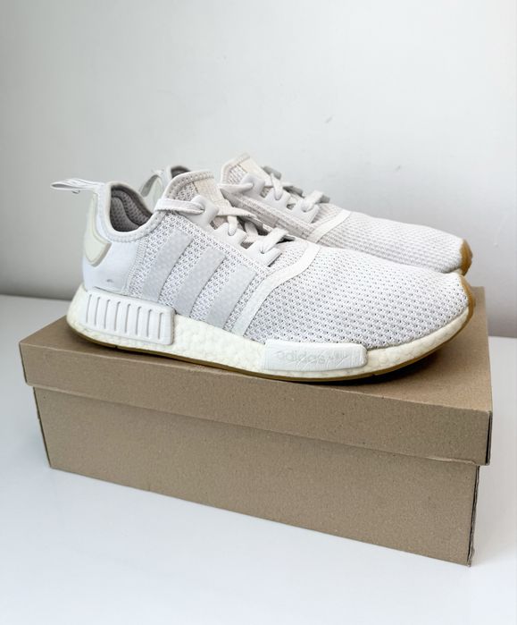 Adidas NMD_R1 ( 44) 28,5см. Маратонки