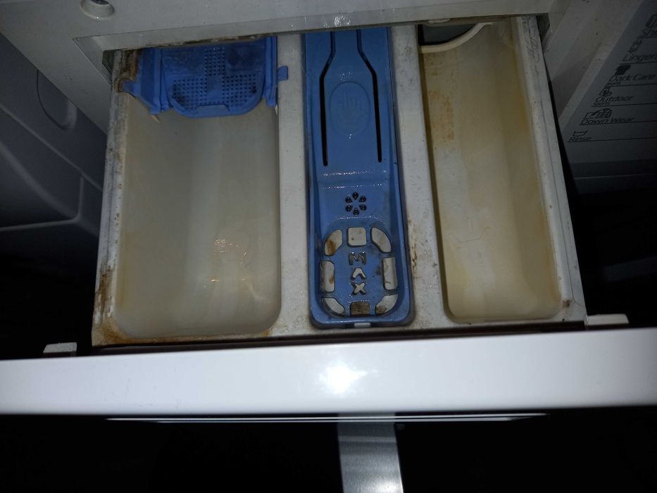 Продавам отлично работеща пералня Beko WTE 6612 BS