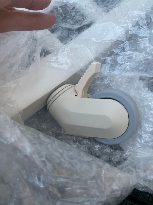 Продам манежку stokke