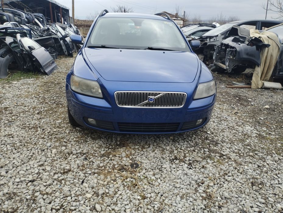 Волво В 50 2.0 HDI 136 коня. Само на части.