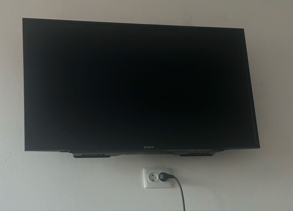 Продам Телевизор, БОЛЬШОЙ Срочно