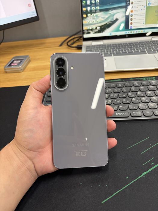 Samsung A57 256г