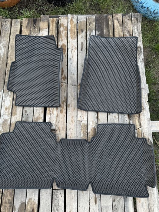 полик для камри 40/45