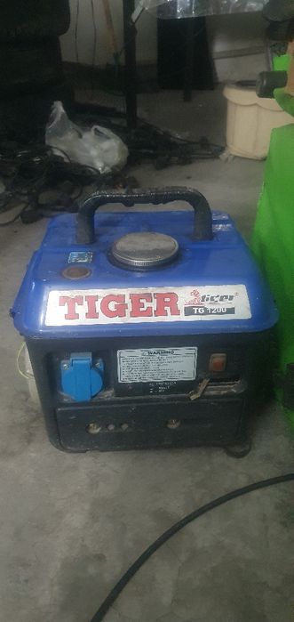 Продаю генератор
