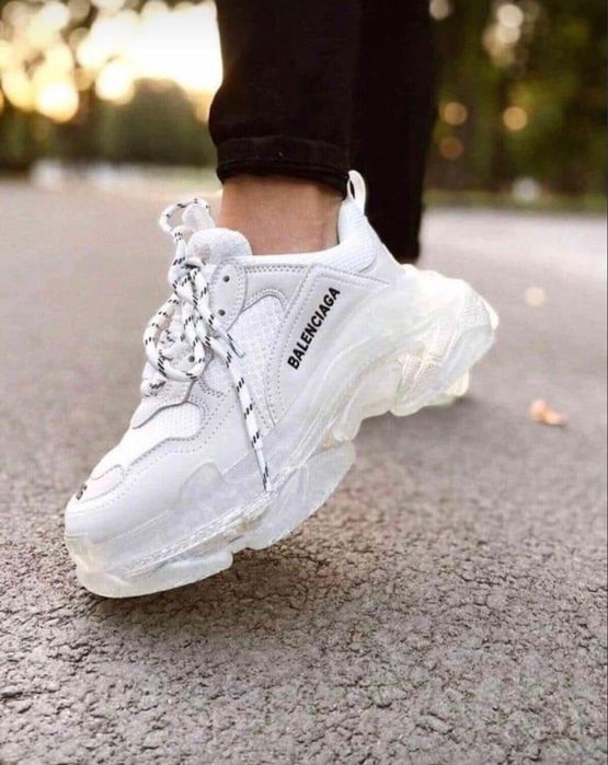 Balenciaga triple s