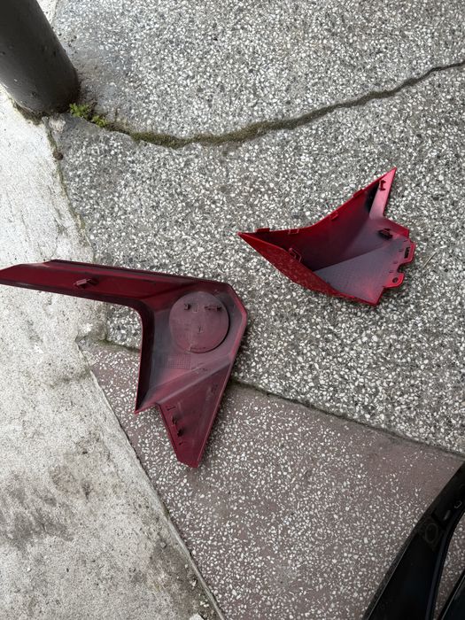 Продавам десни пластмаси за Honda africa twin 1100 2020