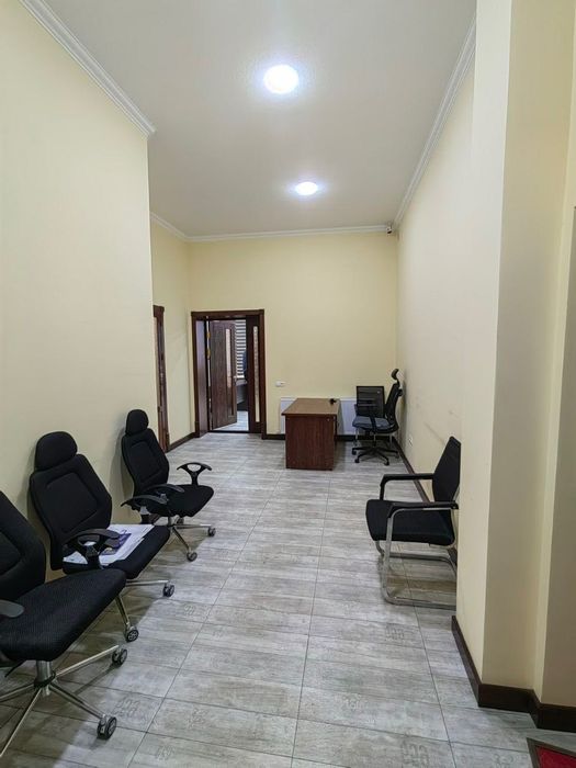 Сдам в аренду помещение 110 кв м , есть жилое и нежилое помещение