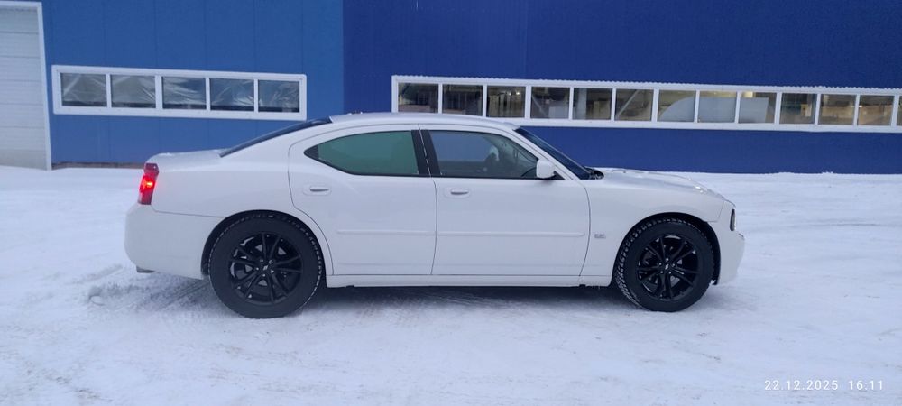 Продам автомобиль Чаржер