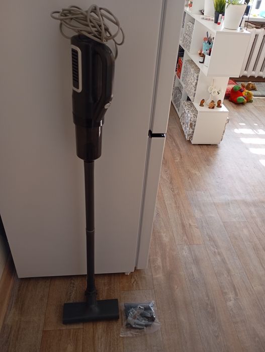 Вертикальный пылесос