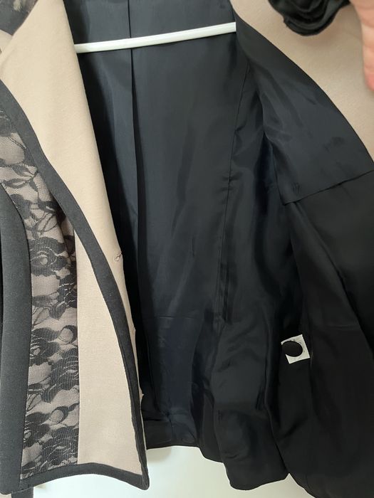 Официално дамско сако