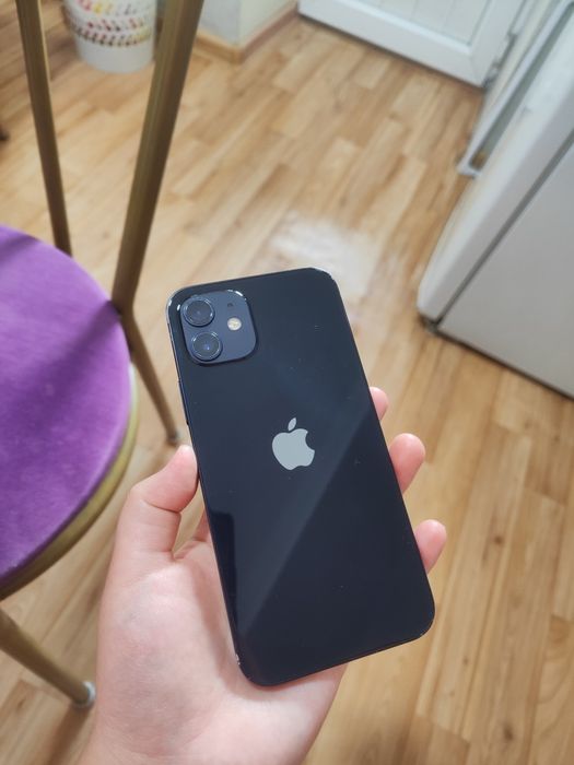iPhone 12 128гб Apple