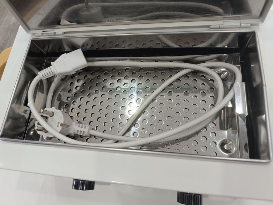 Продам сухожар для обработки инструментов.