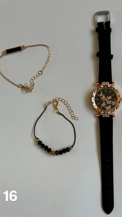 Женские часы с украшениями