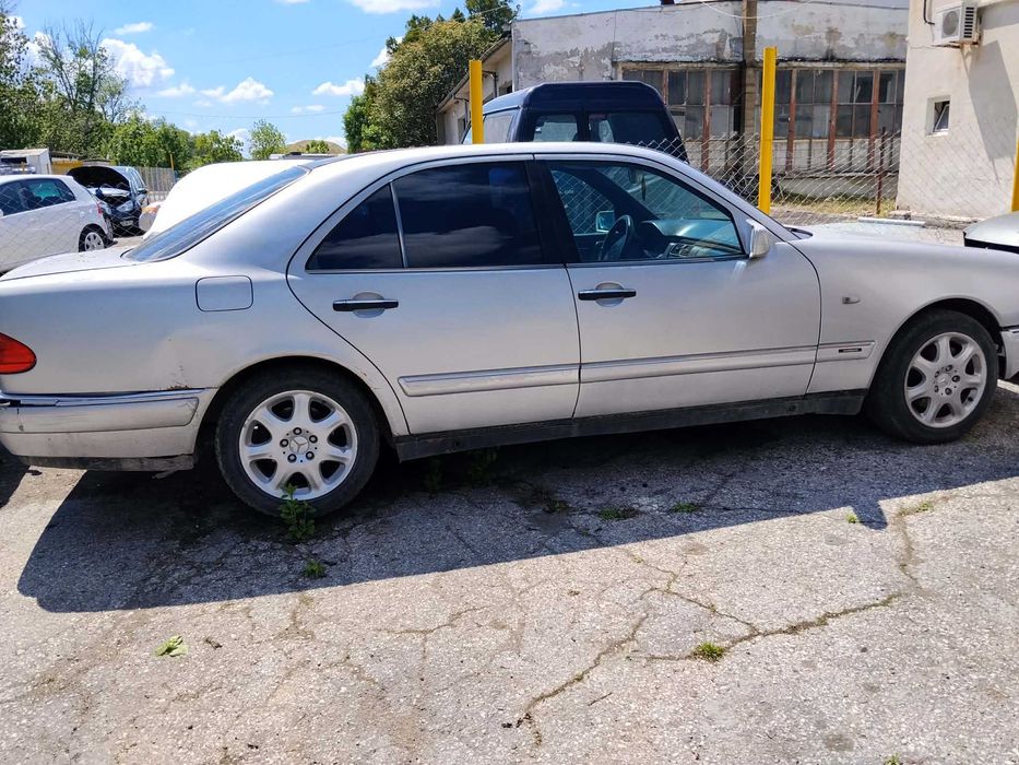 Mercedes E230 газ бензин
