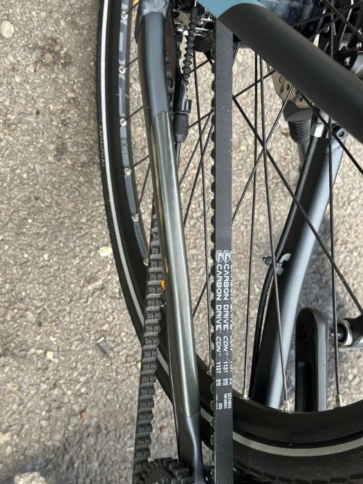 Vând bicicleta Cube