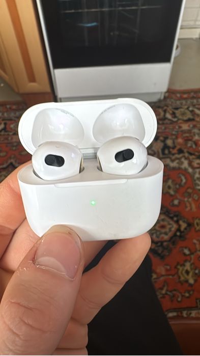 продам airpods 3 оригинал