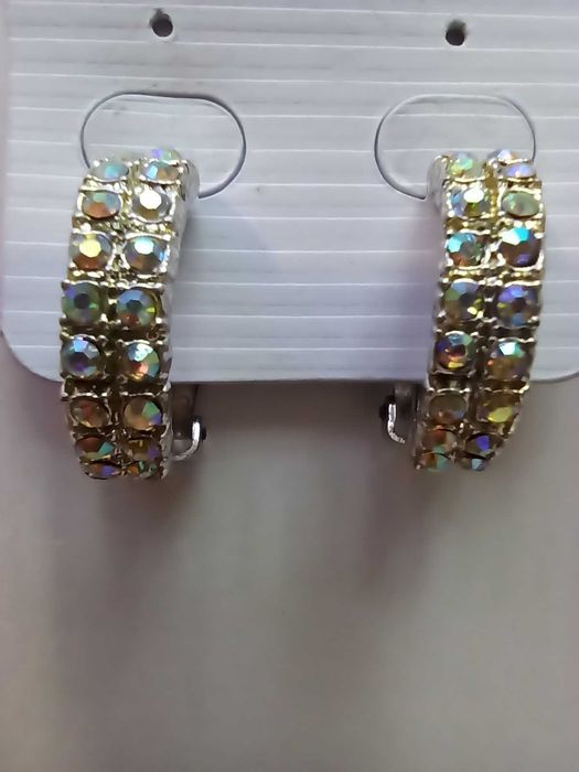 Серьги бижутерия