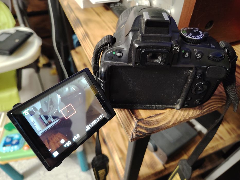 Aparat foto DSLR Nikon D5100