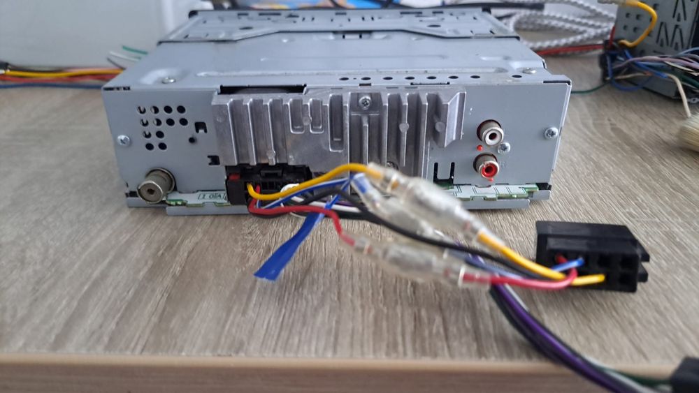 CD Player Auto Pioneer DEH-S100UBA - Stare foarte bună